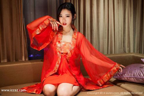 情趣肚兜福利姬在线观看,一场视觉与情感的盛宴